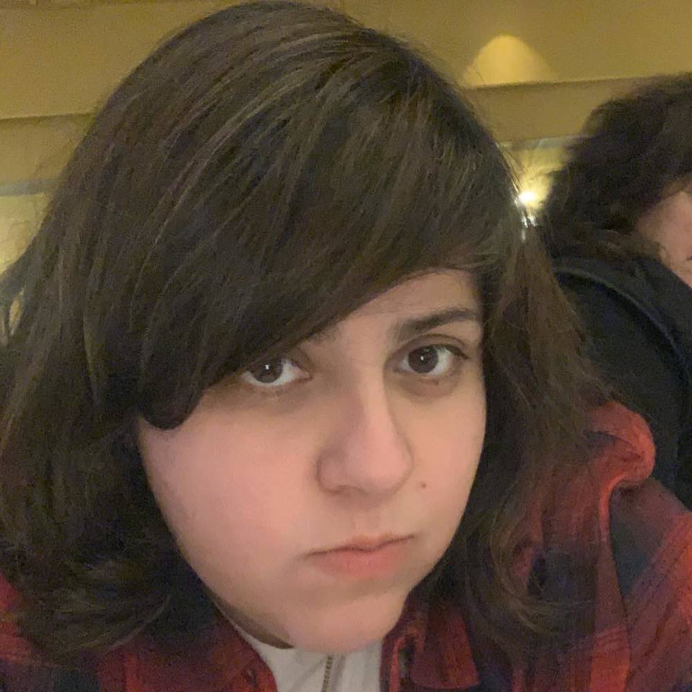 Meet your Posher, Caitlin